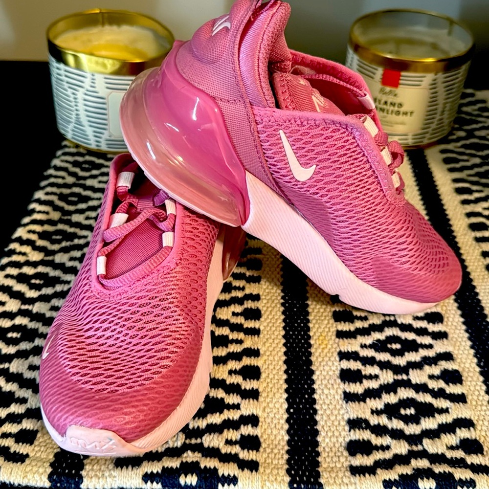 Nike Air Max 270